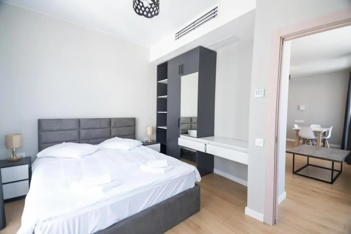 Roion Batumi Stylish 2Br Apartment A1603 With Pool